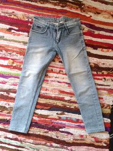 Light Blue Jeans Without Button At Low Price