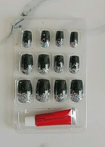 New Miss Lin Black Matte Press On Nails With Glue