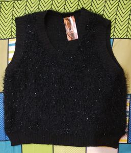 Gorgeous Half Sweater😍