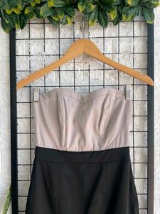 Chic Two-Tone Mini Dress