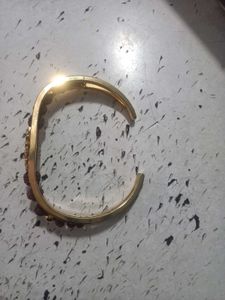 Vintage Gold Tone Bangle Bracelet