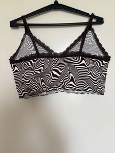 H&amp;M RIBBED DETAIL TOP