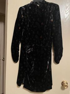 Zara New With Tag Velvet Long Sleeve Dress
