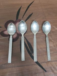 Set Of 4 Spoons With Forks