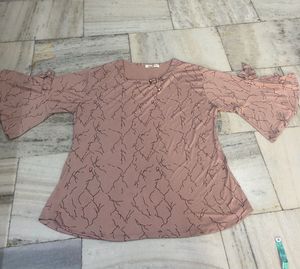 Trendy & Comfy 5XL Acrylic Top