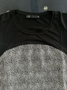 Stylish Black &amp; White Top