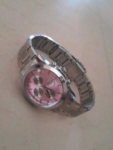 fenton Watch - Stylish Timepiece