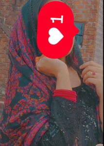 Trending Pakistani Suit
