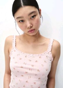 H&amp;M Lace Trimmed Crop Top/ SIZE-M