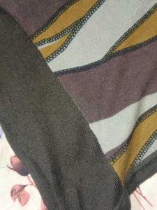 Abstract Turtleneck Top to