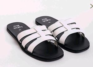 LUNA BLU Flats