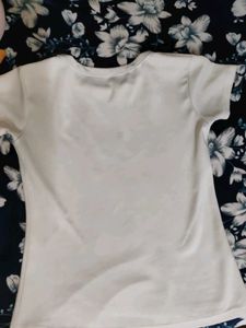 White Graphic Print T-shirt