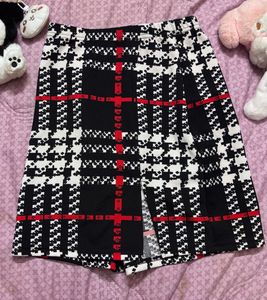 Houndstooth Mini Skirt