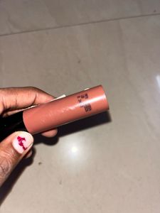 Zudio Satin Latte BH2 Lipstick