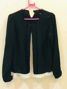 Elegant Black &amp; White Top