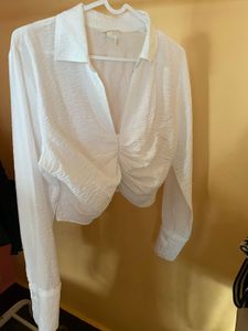 H&amp;M White Top - Size S
