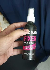 Huda Beauty Matte Fixer Spray