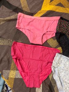 Brief Set Of 4