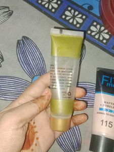 Fil Me Foundation And Limpet Beauty Primer