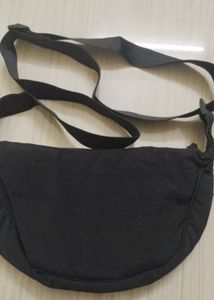 Black half moon side Bag
