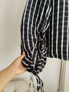 H&amp;M Ribbon Blouse
