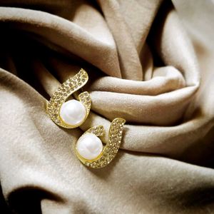 Korean Wave Pearl Earrings