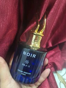 Noir Olga Luxury Perfume