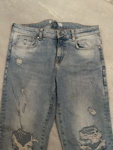 Zara Ripped Jeans 👖