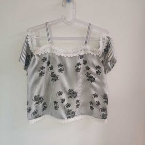 Off-shoulder Top