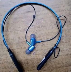 Walta Bluetooth Earphone