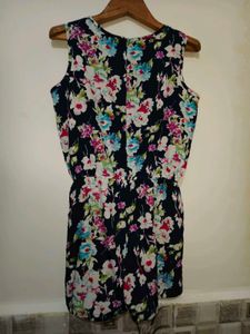 Floral Print Jumpsuit Size Small/ Medium