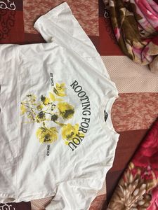 Floral Graphic Print White T-Shirt