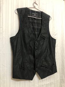 Pop Icon Clothing Black Vest