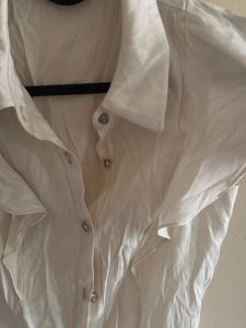 Frill Sleeveless Shirt