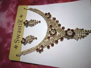 Elegant Red &amp; Clear Stone Necklace Set