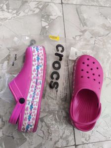 Pink Crocs Clogs - Comfortable &amp; Stylish!