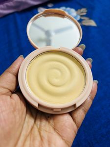MyGLAMM K.Play Compact