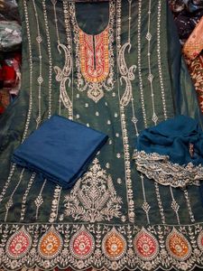 Beautiful New Pakistani Dress Metirial