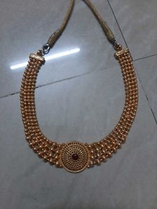 Temple Choker Set