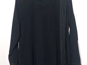 black abaya with detailing on the sides | women