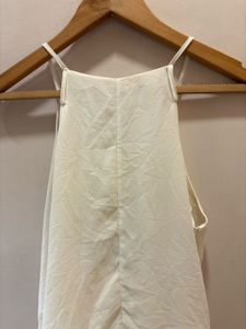 Beautiful Top With Nice Ruffles On Neck