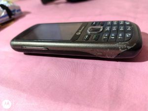 Micromax X40 Feature Phone - Reliable &amp; Compact