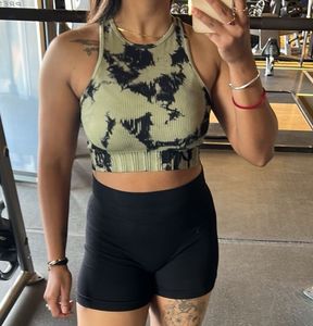 gym top