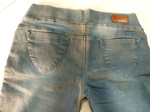 Skinny jeans