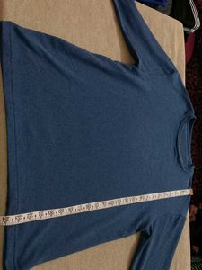 UNIQLO Blue Sweatshirt