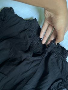 Black Sleeveless Top