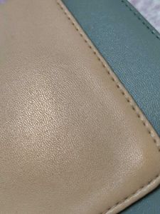 Sturdy Sling Bag