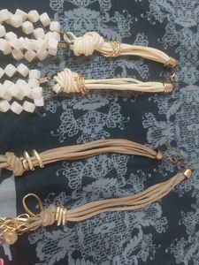 Imported Material Neck Chains With Beautiful Detailing.