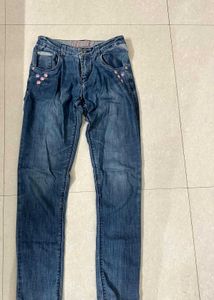 Floral Embroidered girls Denim Jeans