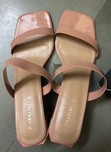 Women’s footwear